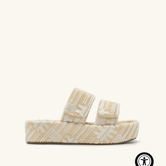 JW PEI Terry Lexi Slide Oat Milk- size 8 - Picture 1 of 9